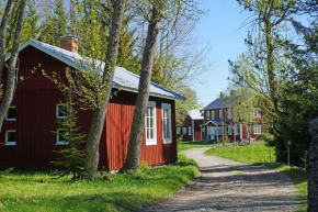Hälsingegård i levande landsbygd in Gnarp